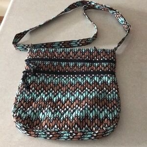 Vera Bradley Triple Zip Hipster EUC!